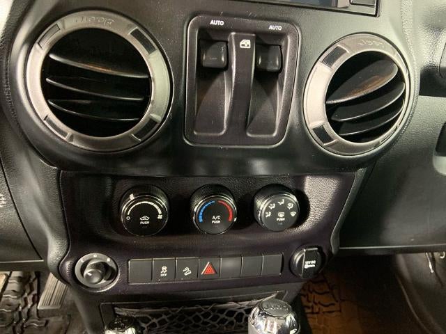 2015 Jeep Wrangler 4WD 2dr Willys Wheeler