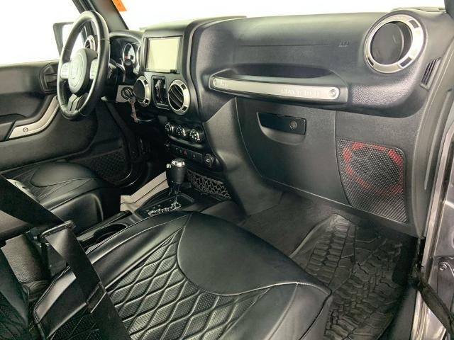 2016 Jeep Wrangler Unlimited 4WD 4dr Sahara