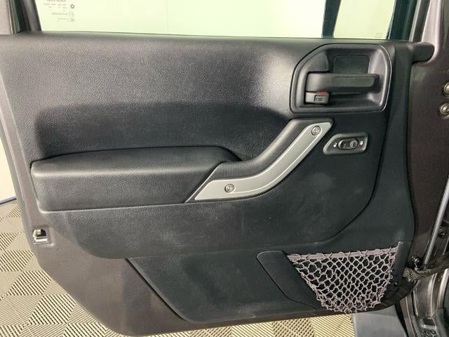 2016 Jeep Wrangler Unlimited 4WD 4dr Sahara