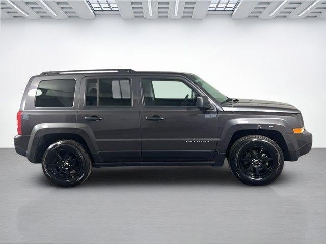 Used 2017 Jeep Patriot Sport with VIN 1C4NJPBA2HD118735 for sale in Gladstone, OR