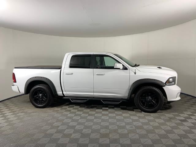 2016 RAM 1500 4WD Crew Cab 5.7 Ft Box Sport