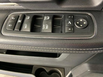 2016 RAM 1500 4WD Crew Cab 5.7 Ft Box Sport