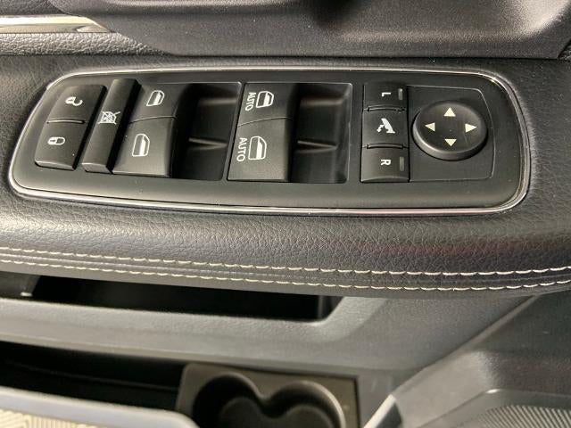 2016 RAM 1500 4WD Crew Cab 5.7 Ft Box Sport