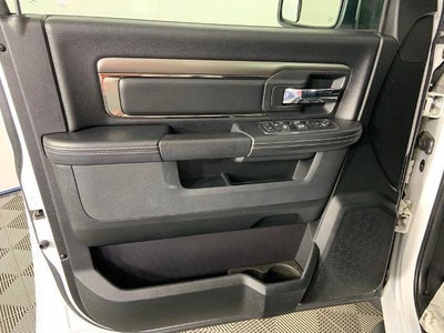 2016 RAM 1500 4WD Crew Cab 5.7 Ft Box Sport