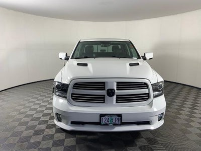 2016 RAM 1500 4WD Crew Cab 5.7 Ft Box Sport