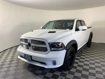 2016 RAM 1500 4WD Crew Cab 5.7 Ft Box Sport