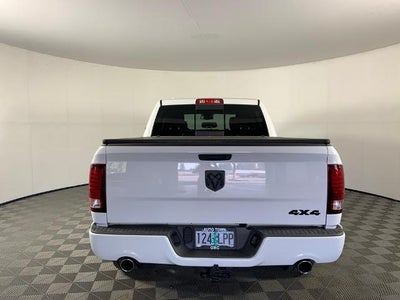 2016 RAM 1500 4WD Crew Cab 5.7 Ft Box Sport
