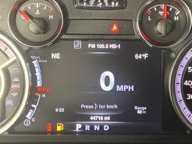 2019 RAM 1500 Classic Laramie 4x4 Crew Cab 5'7" Box
