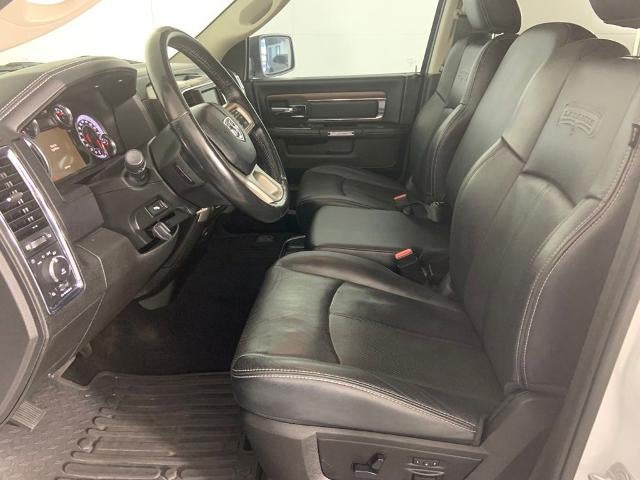 2019 RAM 1500 Classic Laramie 4x4 Crew Cab 5'7" Box