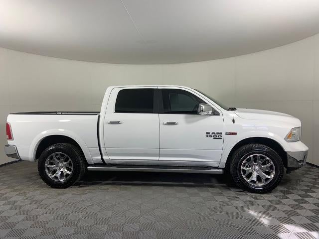 2019 RAM 1500 Classic Laramie 4x4 Crew Cab 5'7" Box