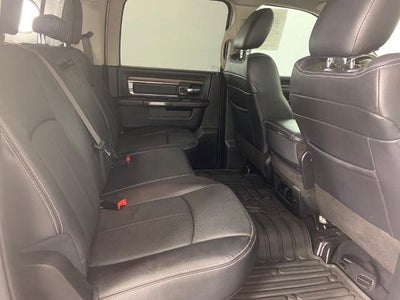 2019 RAM 1500 Classic Laramie 4x4 Crew Cab 5'7" Box