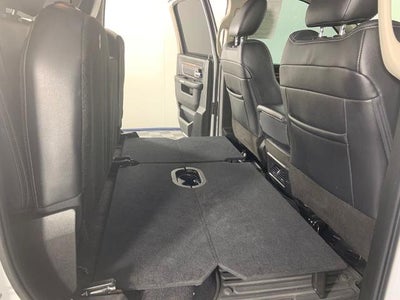 2019 RAM 1500 Classic Laramie 4x4 Crew Cab 5'7" Box