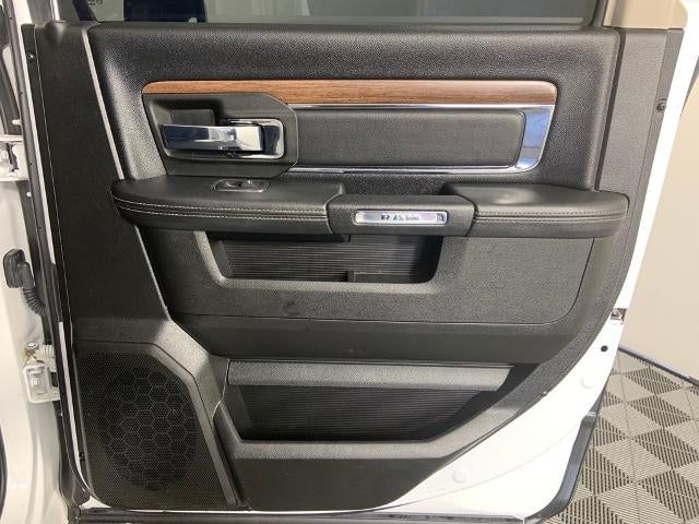 2019 RAM 1500 Classic Laramie 4x4 Crew Cab 5'7" Box