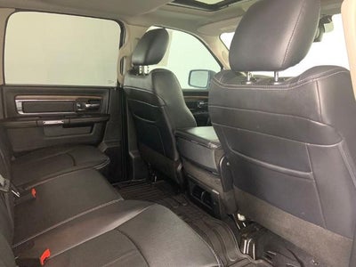 2019 RAM 1500 Classic Laramie 4x4 Crew Cab 5'7" Box