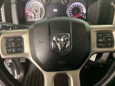 2019 RAM 1500 Classic Laramie 4x4 Crew Cab 5'7" Box