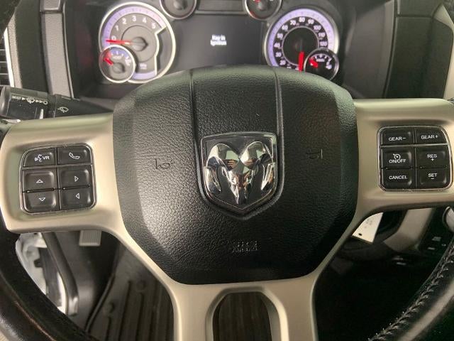 2019 RAM 1500 Classic Laramie 4x4 Crew Cab 5'7" Box