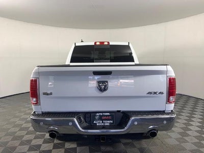 2019 RAM 1500 Classic Laramie 4x4 Crew Cab 5'7" Box