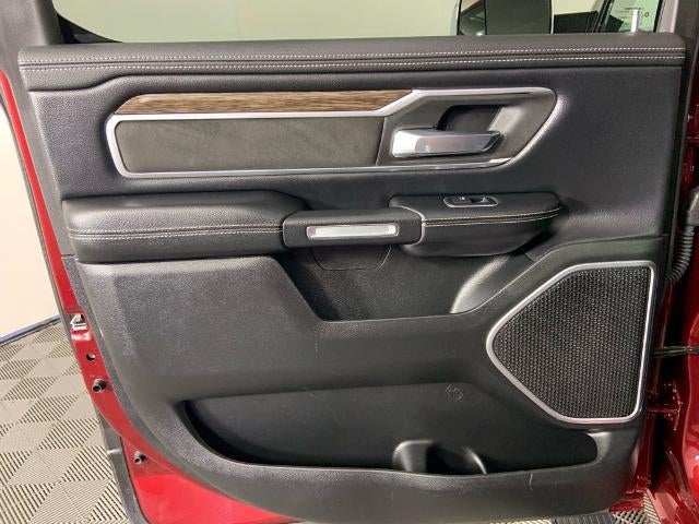 2020 RAM 1500 Laramie 4x4 Crew Cab 5'7" Box