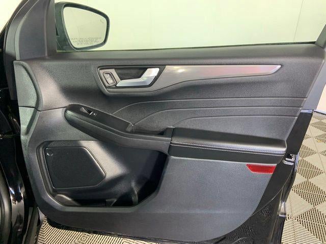 2022 Ford Escape Titanium AWD