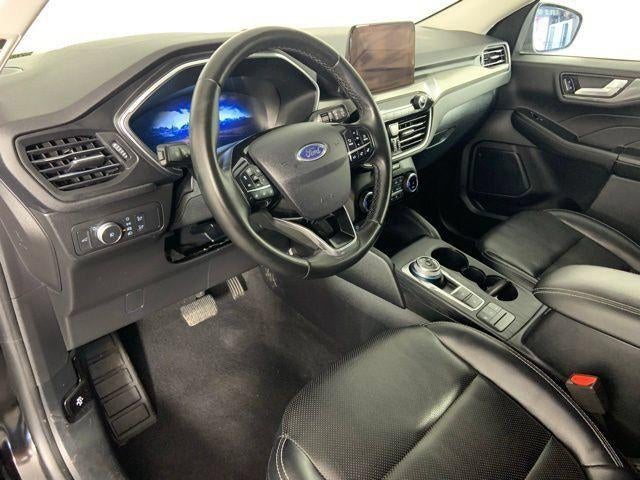 2022 Ford Escape Titanium AWD