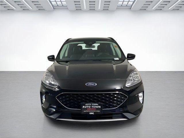 2022 Ford Escape Titanium AWD