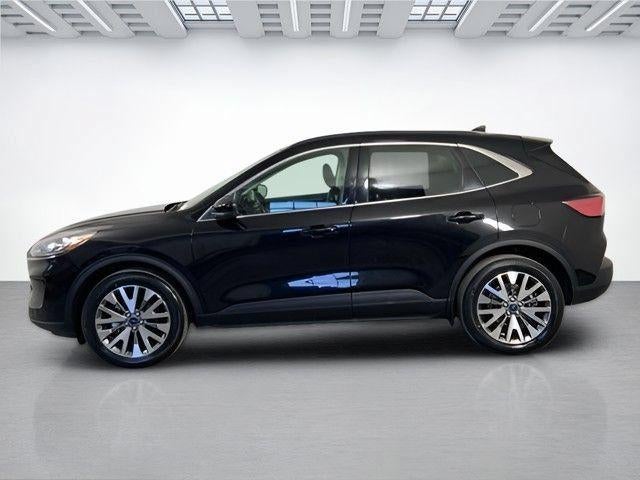 2022 Ford Escape Titanium AWD