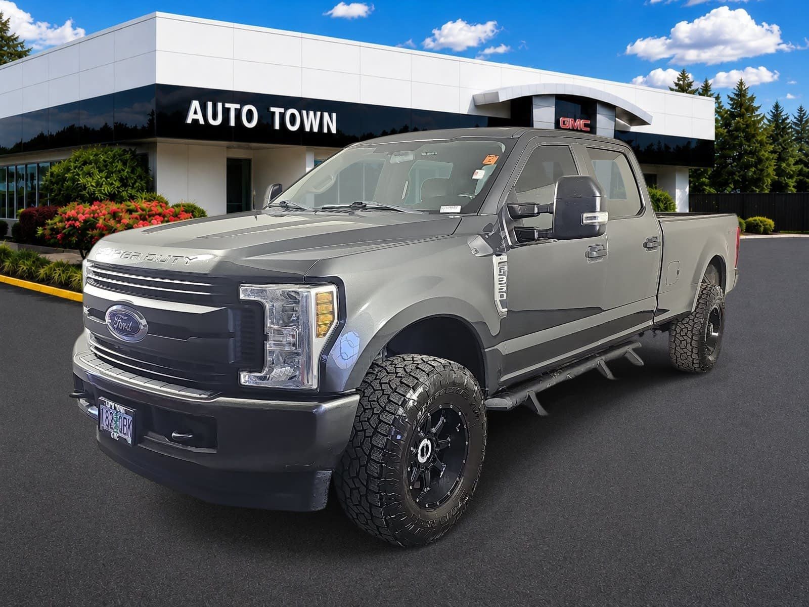 2018 Ford F-350 XL 4WD Crew Cab 6.75' Box