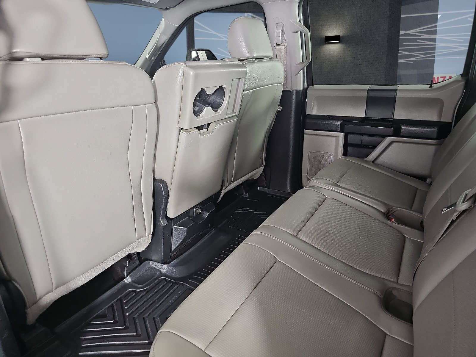 2018 Ford F-350 XL 4WD Crew Cab 6.75' Box