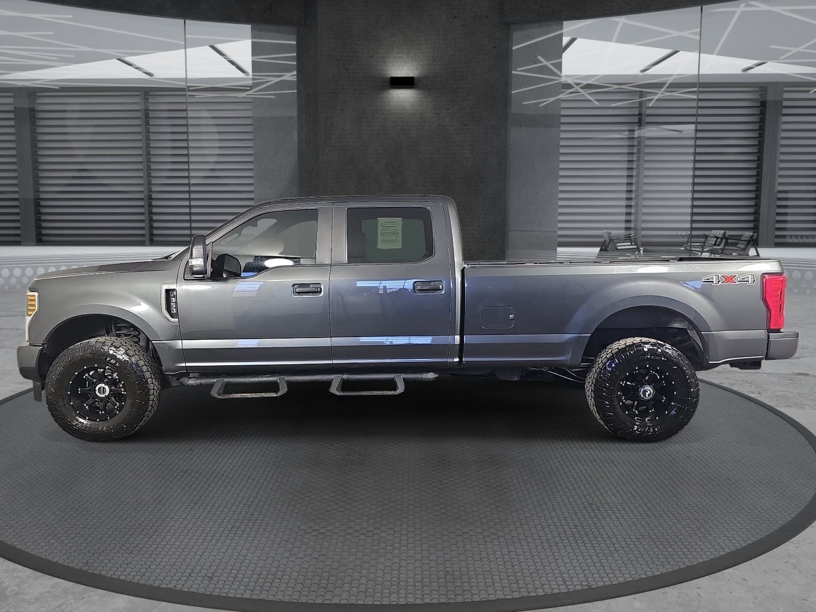 2018 Ford F-350 XL 4WD Crew Cab 6.75' Box
