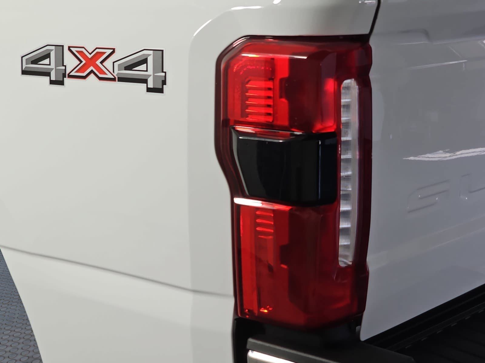 2024 Ford F-350 XL 4WD Crew Cab 6.75' Box