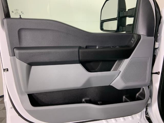 2024 Ford F-250 XL 4WD Reg Cab 8' Box