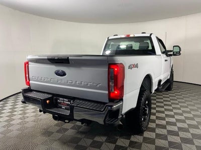 2024 Ford F-250 XL 4WD Reg Cab 8' Box