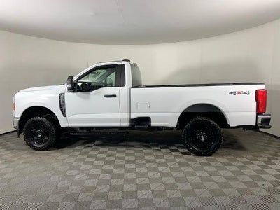 2024 Ford F-250 XL 4WD Reg Cab 8' Box