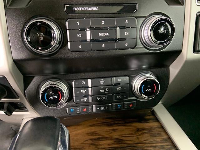 2020 Ford F-150 LARIAT 4WD SuperCrew 5.5' Box