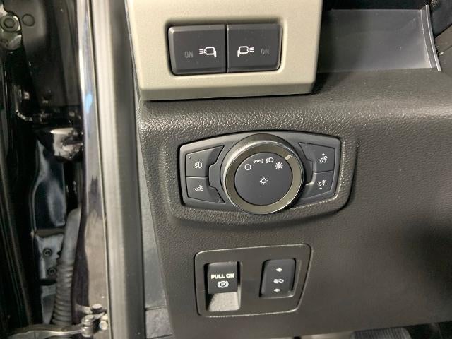 2020 Ford F-150 LARIAT 4WD SuperCrew 5.5' Box