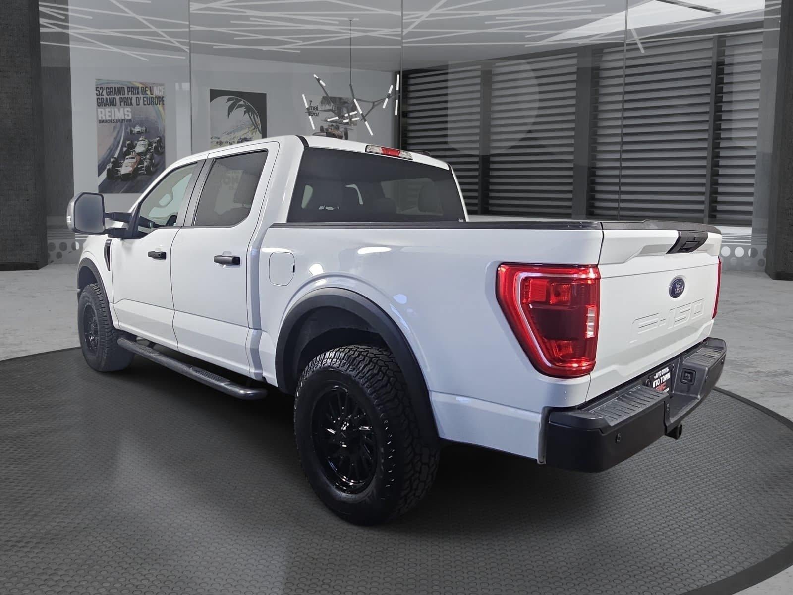 2023 Ford F-150 XL 4WD SuperCrew 5.5' Box