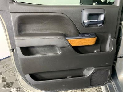 2017 Chevrolet Silverado 3500 HD Crew Cab Long Box 4-Wheel Drive High Country