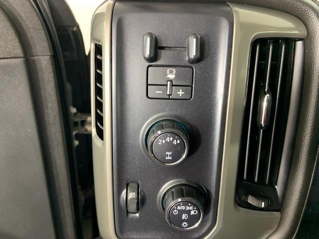 2017 Chevrolet Silverado 3500 HD Crew Cab Long Box 4-Wheel Drive High Country