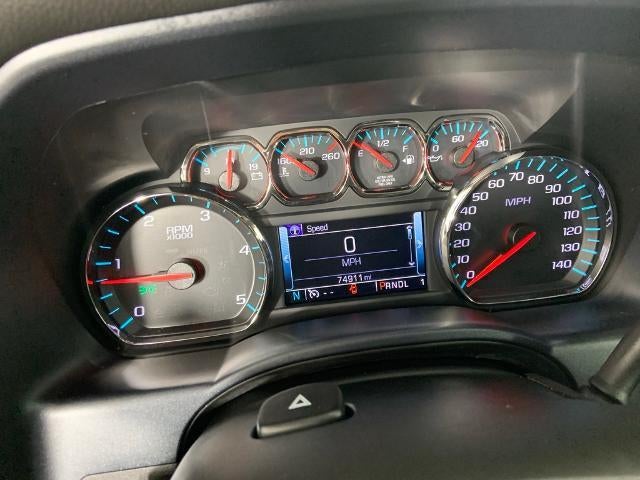 2017 Chevrolet Silverado 3500 HD Crew Cab Long Box 4-Wheel Drive High Country