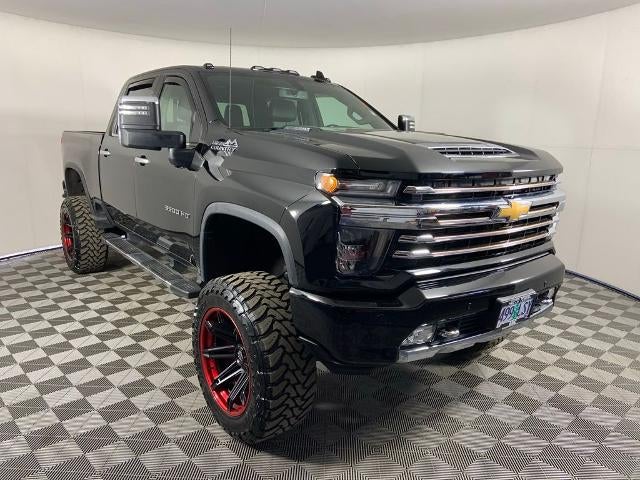 2022 Chevrolet Silverado 3500 HD Crew Cab Standard Box 4-Wheel Drive High Country