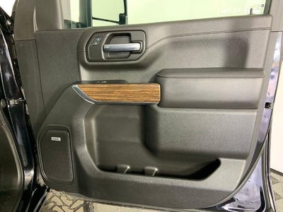 2022 Chevrolet Silverado 3500 HD Crew Cab Standard Box 4-Wheel Drive High Country