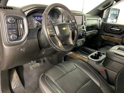 2022 Chevrolet Silverado 3500 HD Crew Cab Standard Box 4-Wheel Drive High Country