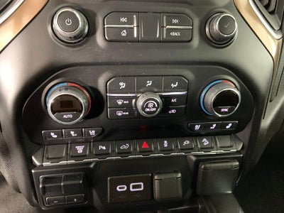 2022 Chevrolet Silverado 3500 HD Crew Cab Standard Box 4-Wheel Drive High Country