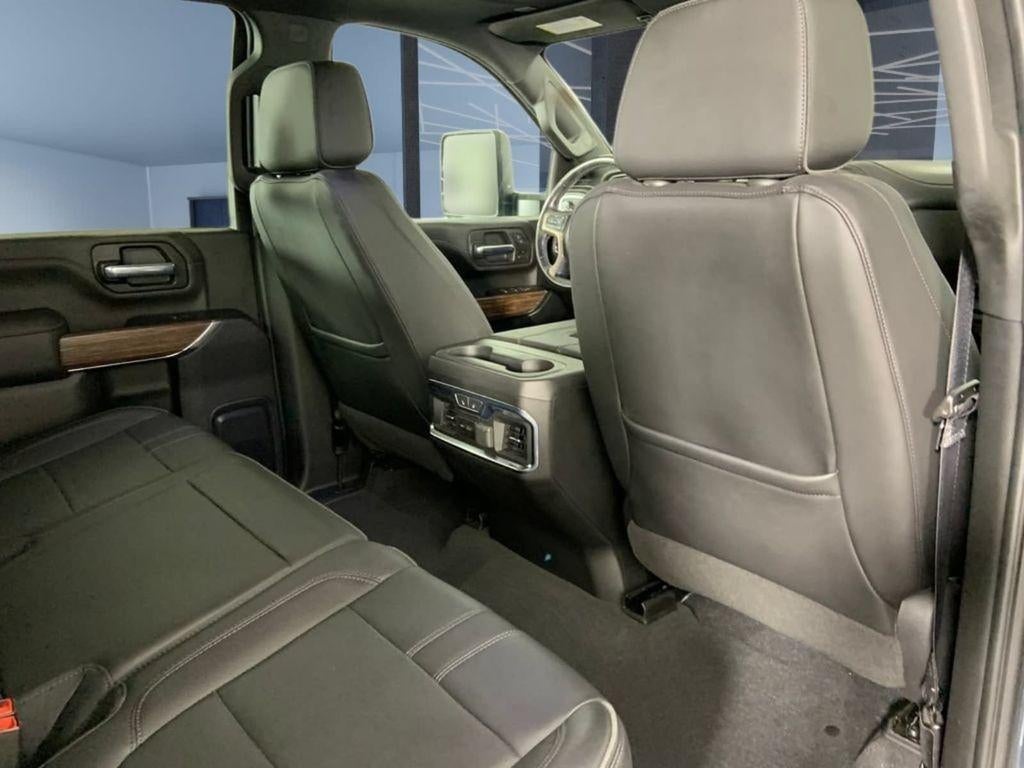 2020 Chevrolet Silverado 3500 HD Crew Cab Long Box 4-Wheel Drive High Country