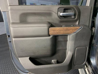 2020 Chevrolet Silverado 3500 HD Crew Cab Long Box 4-Wheel Drive High Country