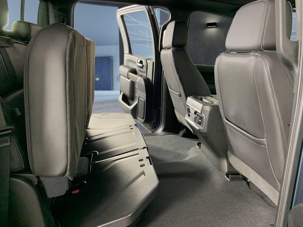 2020 Chevrolet Silverado 3500 HD Crew Cab Long Box 4-Wheel Drive High Country