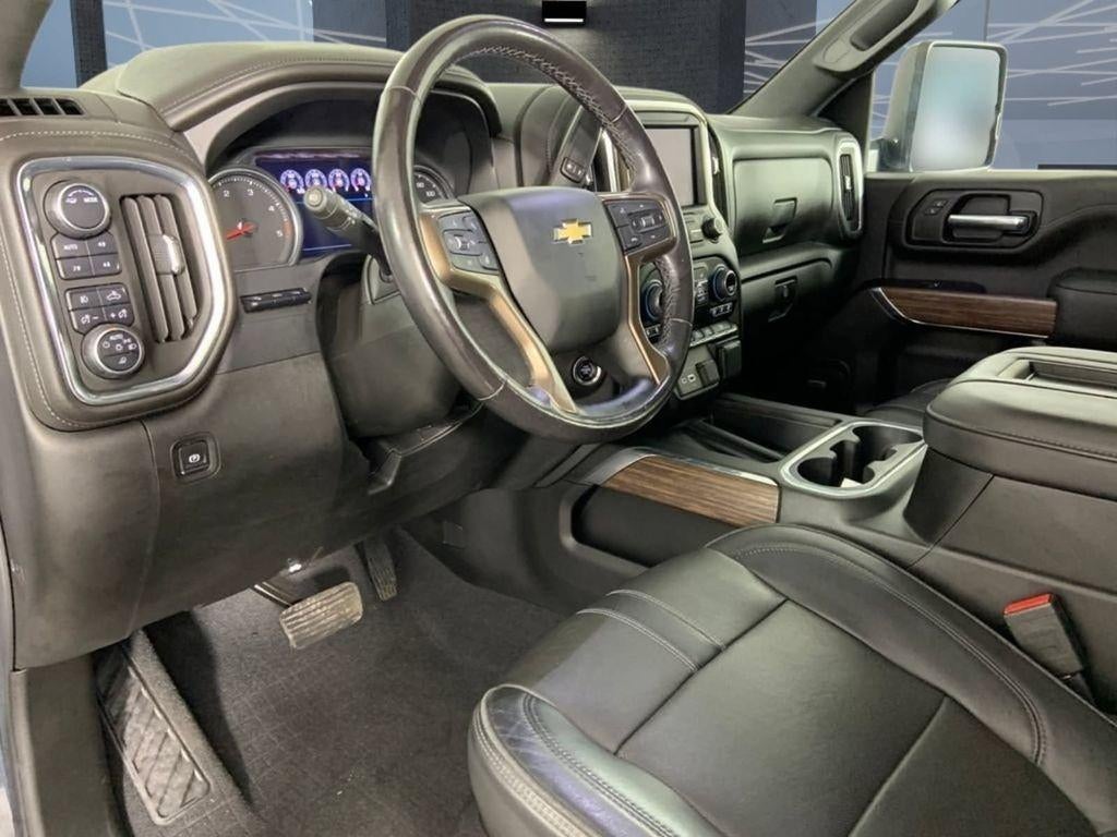2020 Chevrolet Silverado 3500 HD Crew Cab Long Box 4-Wheel Drive High Country