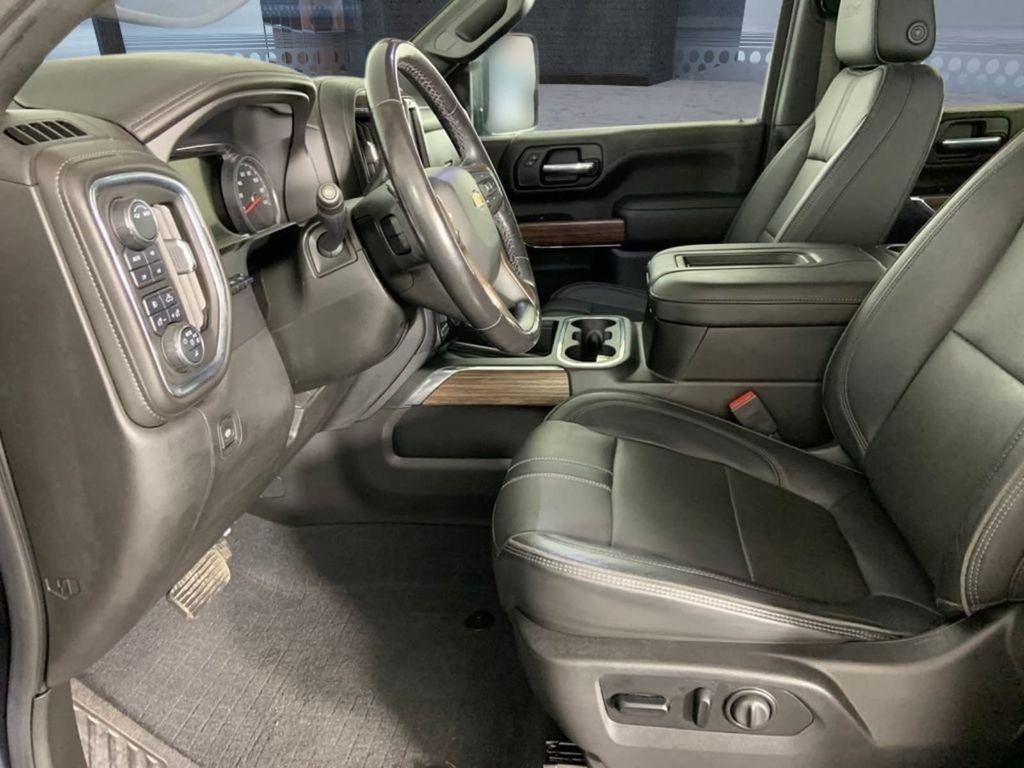 2020 Chevrolet Silverado 3500 HD Crew Cab Long Box 4-Wheel Drive High Country