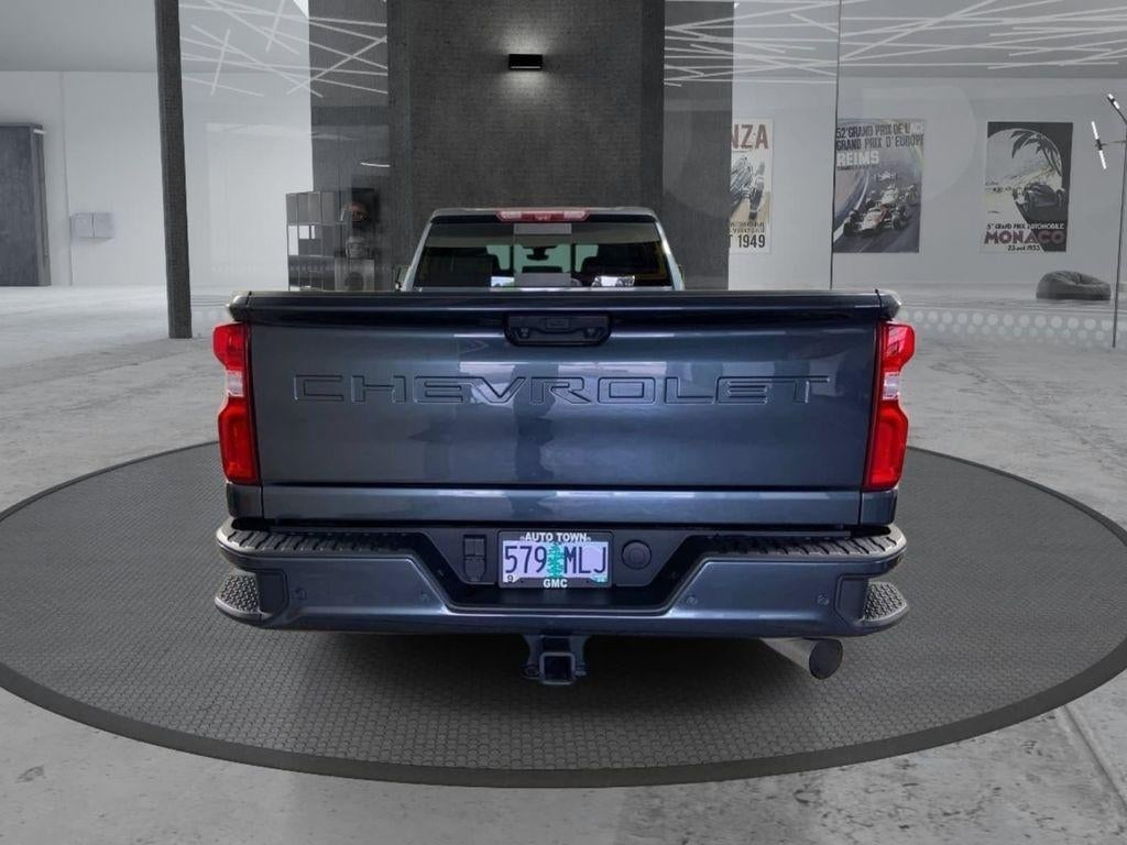 2020 Chevrolet Silverado 3500 HD Crew Cab Long Box 4-Wheel Drive High Country