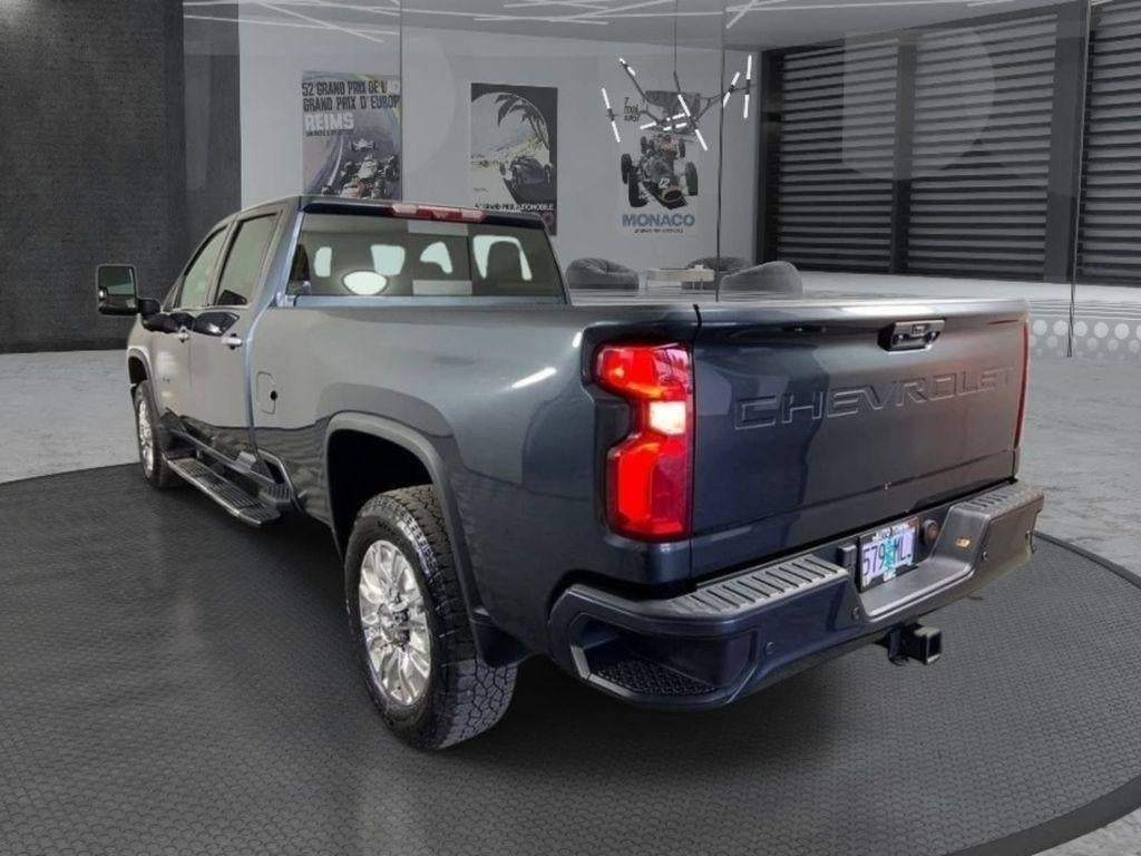 2020 Chevrolet Silverado 3500 HD Crew Cab Long Box 4-Wheel Drive High Country